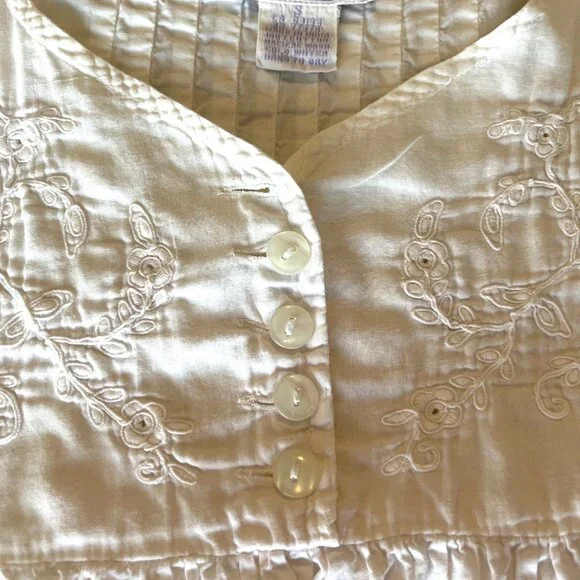 Vintage April Cornell Embroidered White Cotton Nightgown | Size Small - Picture 4 of 9